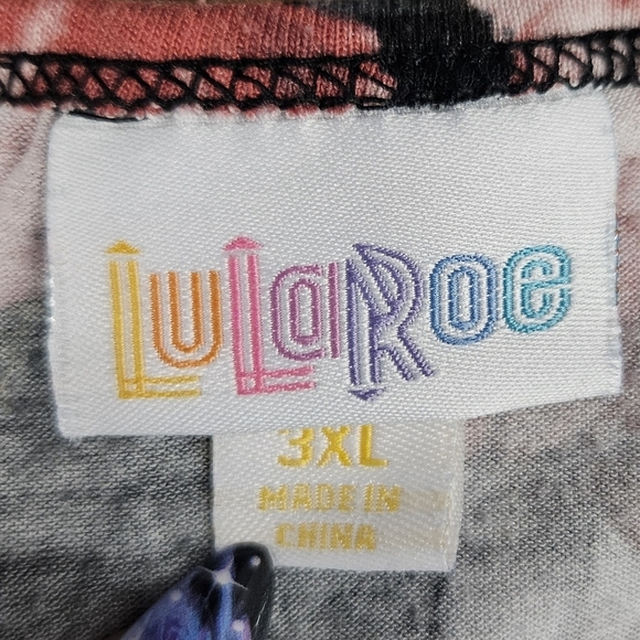 0014 LuLaRoe Rose Floral Top Tee Black Pink Comfort Stretch Plus Size 3X - Picture 5 of 10